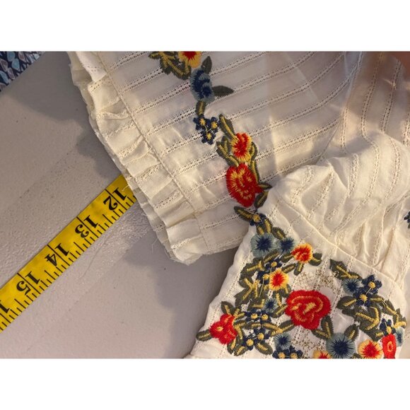 Rolee Cream Button-Down Dress Floral Embroidery Short Sleeves V-Neckline Medium - Picture 13 of 13